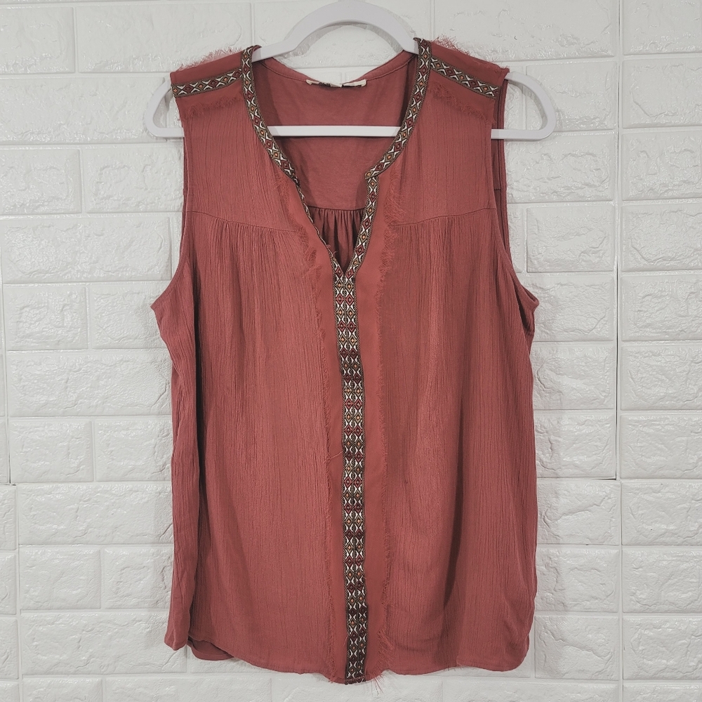 Anthropologie black Rainn embroidered top.Size L